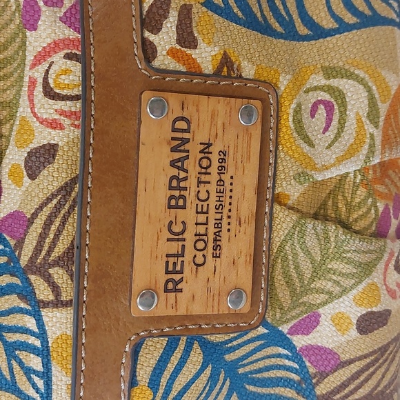 RELIC Satchel Bag w/ Oval Wooden Handle & Detachable Crossbody Strap - Picture 2 of 13